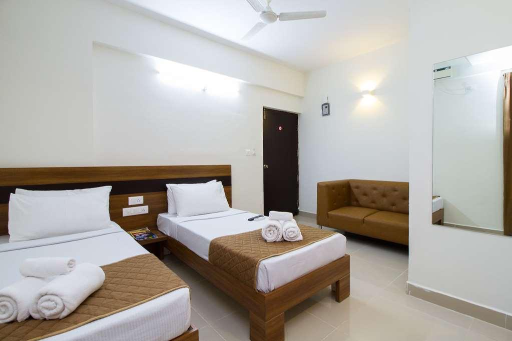 Sanctum Suites Whitefield Bangalore Room photo